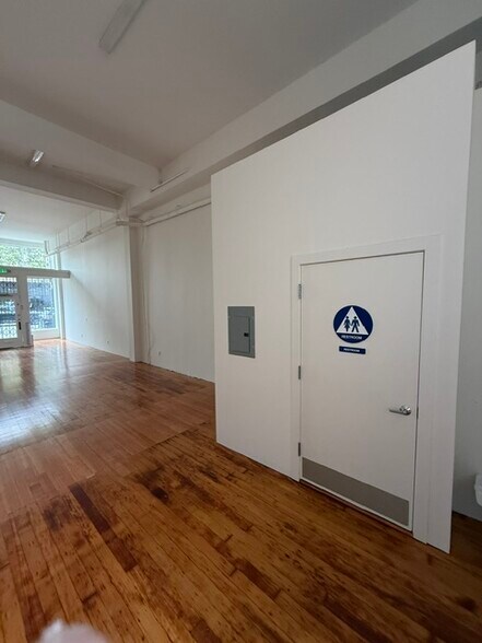 301-315 Valencia St, San Francisco, CA à louer - Photo du bâtiment - Image 3 de 11