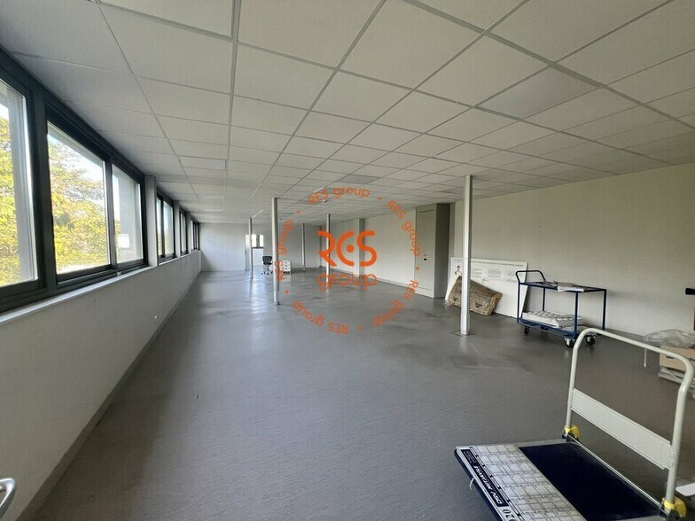 Retail in Gradignan for sale - Building Photo - Image 2 of 8