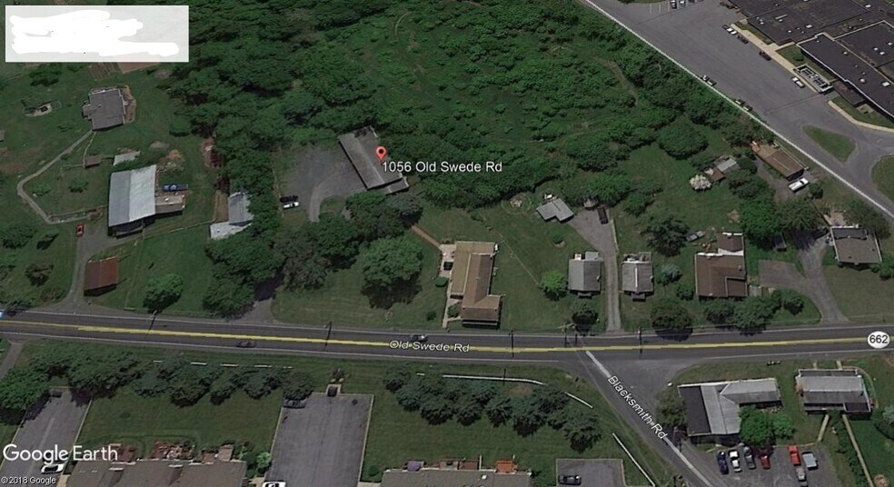 1056 Old Swede Rd, Douglassville, PA à vendre - Photo du bâtiment - Image 3 de 3