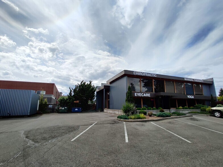 18021-18023 15th Ave NE, Shoreline, WA à vendre - Photo du bâtiment - Image 1 de 15