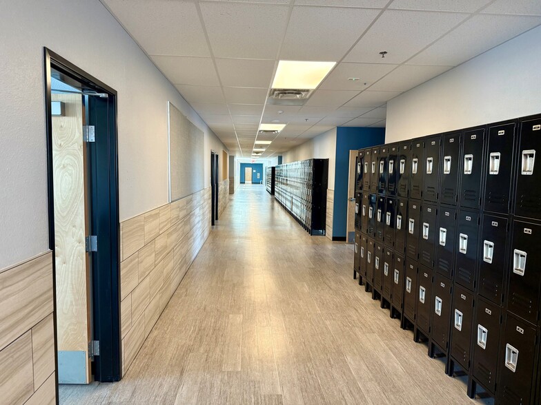 44111 N 43rd Ave, Phoenix, AZ à vendre - Photo intérieure - Image 2 de 14