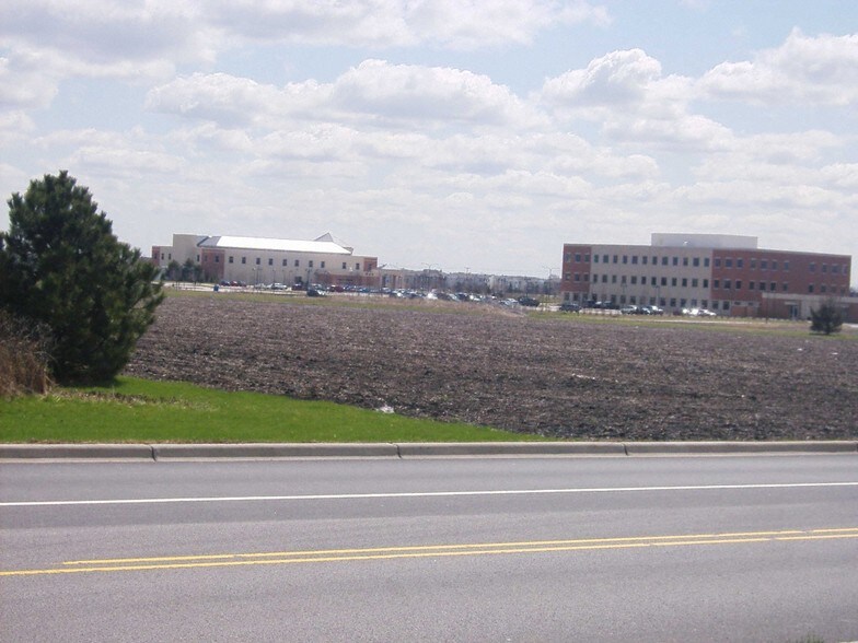 12415 248th Ave, Plainfield, IL à vendre - Photo principale - Image 1 de 4