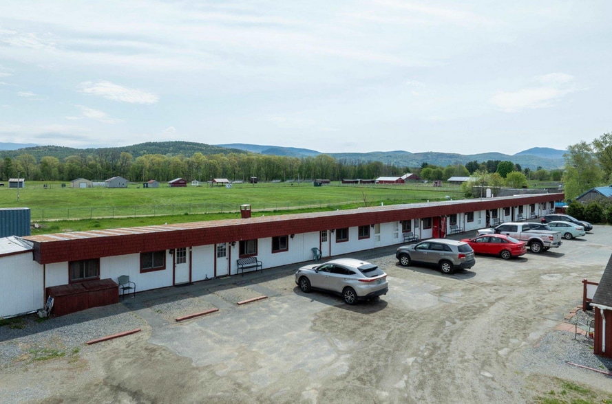 379 Lower Pln, Bradford, VT for sale - Building Photo - Image 3 of 12