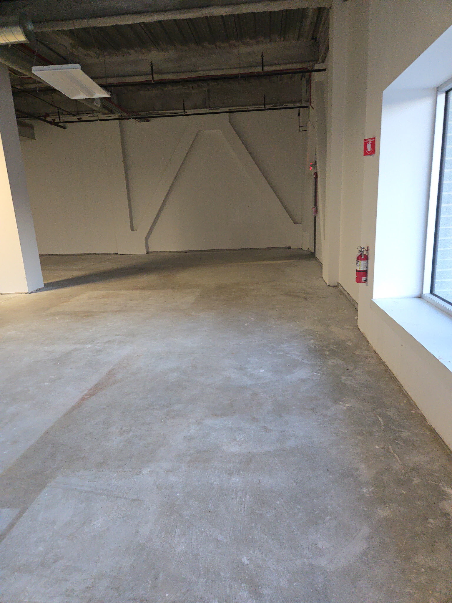 480 Centre St, Quincy, MA for lease Interior Photo- Image 1 of 5