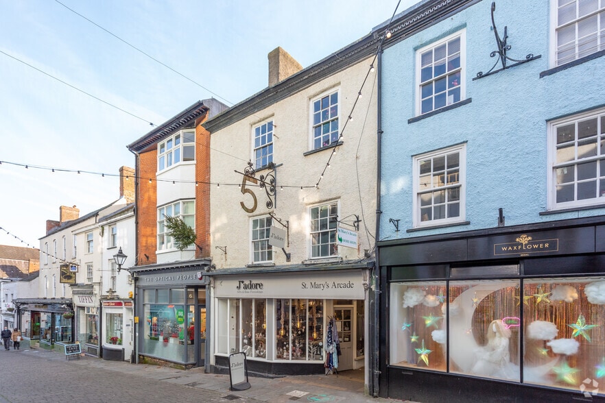 Benson Ct, Chepstow for sale - Primary Photo - Image 1 of 12