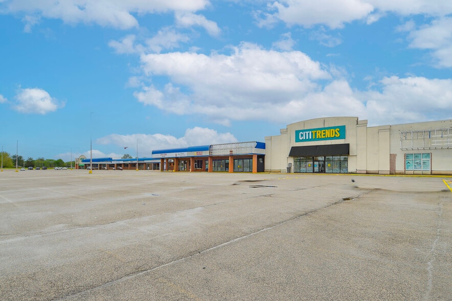 1200 Camp Jackson Road, Cahokia Heights, IL for sale - Building Photo - Image 3 of 15