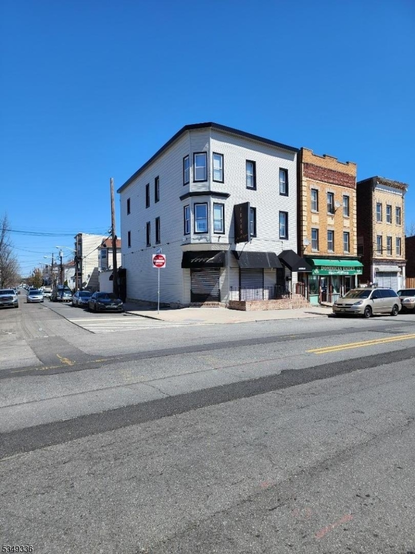 415 Central Ave, Newark, NJ for lease Building Photo- Image 1 of 9
