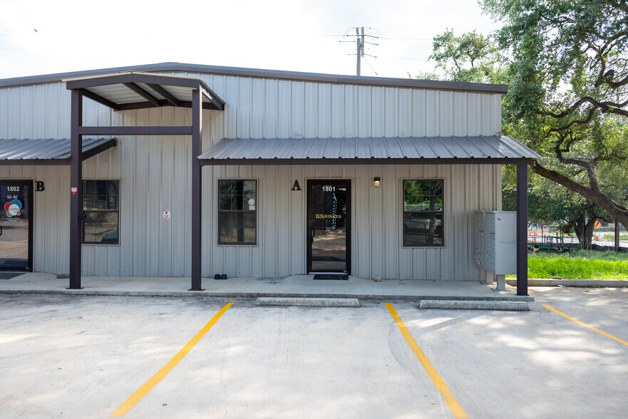 18820 Fm 2252, San Antonio, TX à louer - Photo du bâtiment - Image 2 de 10
