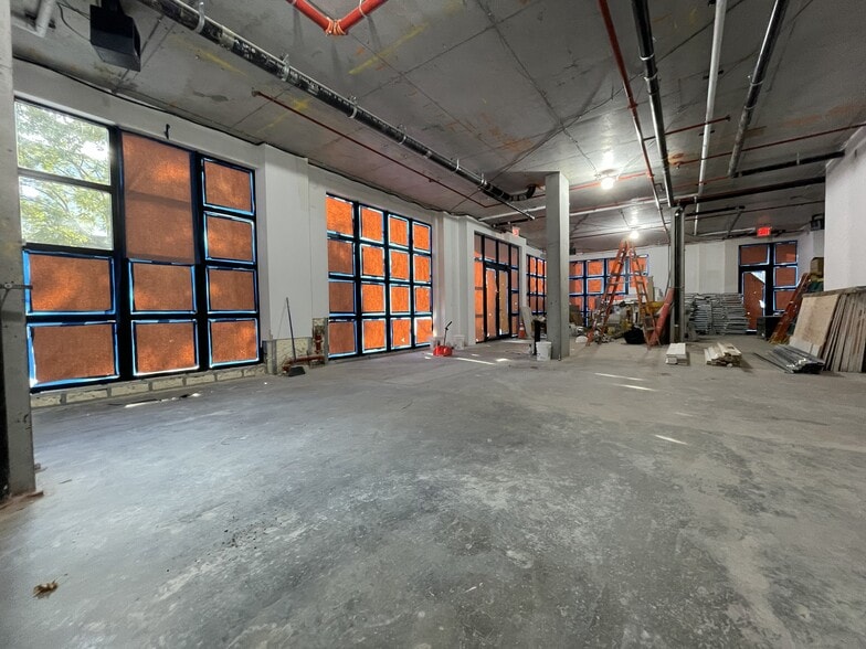 57 S 6th St, Brooklyn, NY for lease - Building Photo - Image 3 of 22