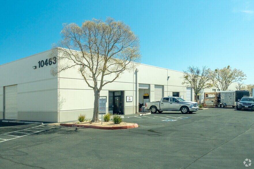 10463 Grant Line Rd, Elk Grove, CA à louer - Photo du bâtiment - Image 1 de 6