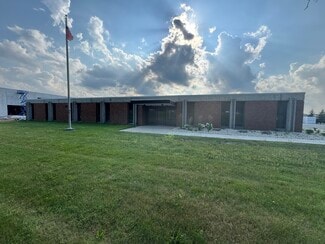 More details for 2501 S Moorland Rd, New Berlin, WI - Industrial for Sale