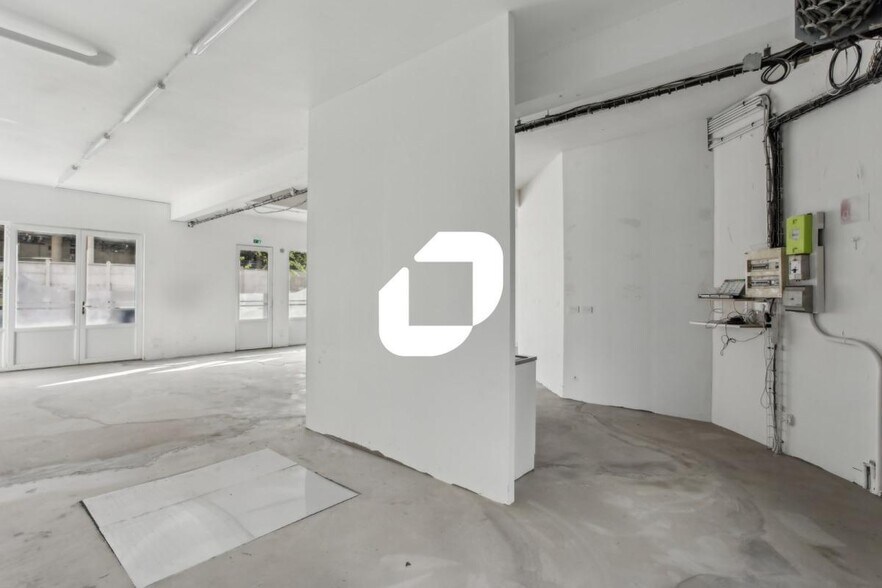 Retail in Issy-les-Moulineaux for sale - Interior Photo - Image 3 of 11
