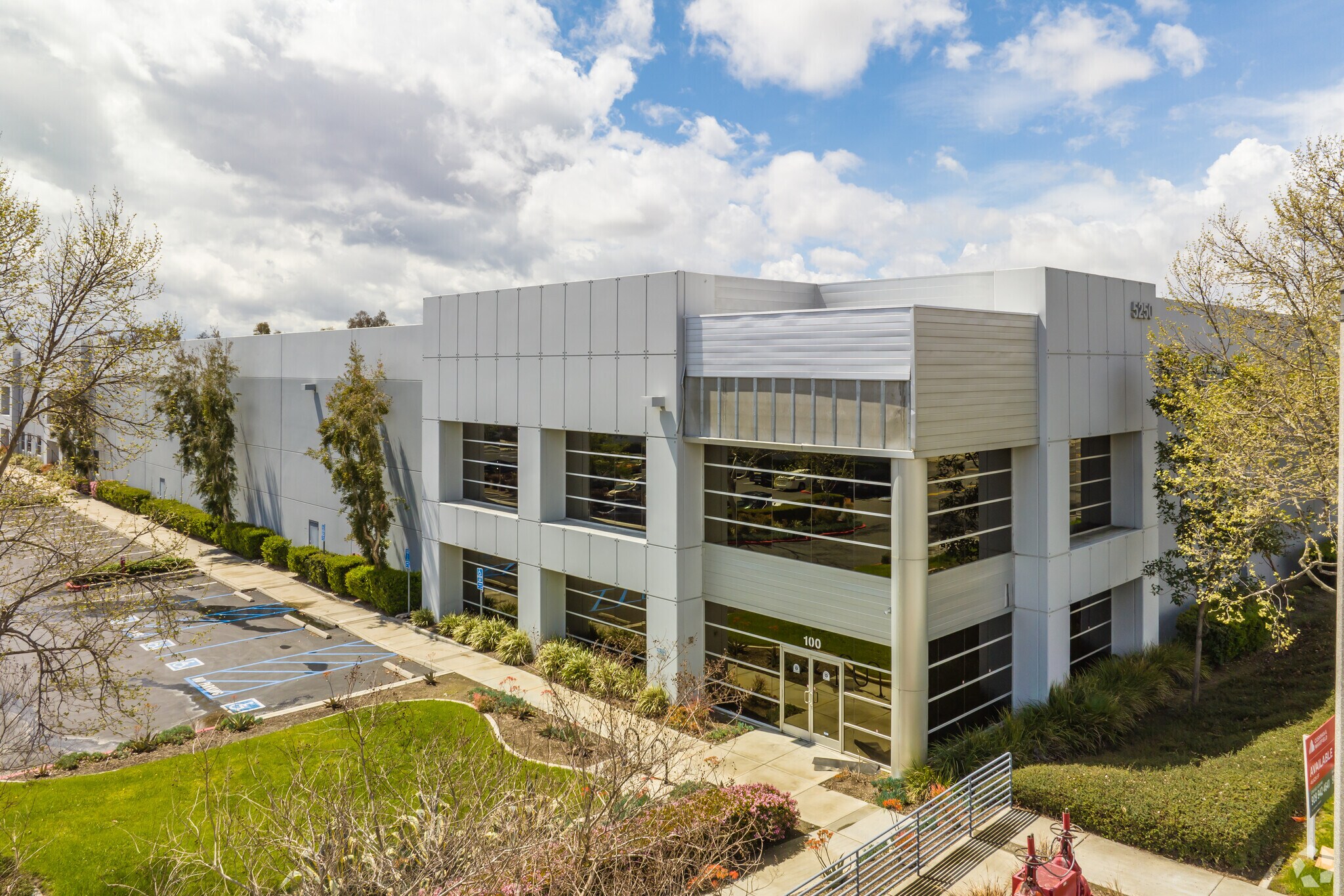 5250 Ontario Mills Pky, Ontario, CA à louer Photo principale- Image 1 de 7