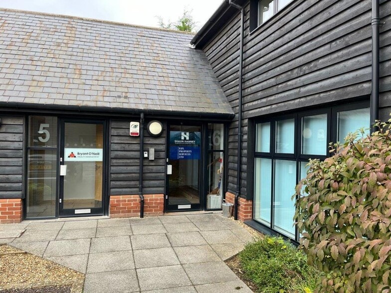 Old Ipswich Rd, Ardleigh à vendre - Photo du bâtiment - Image 2 de 11