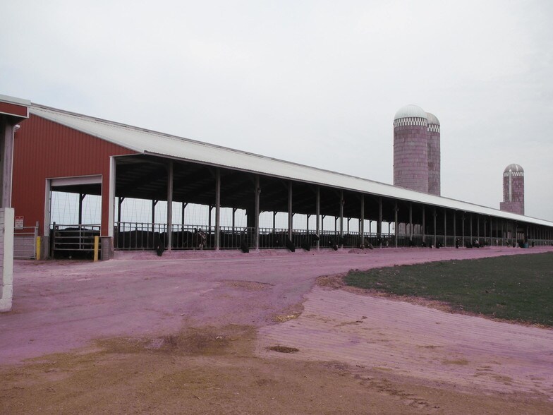 N16489 State Hwy 13, Dorchester, WI à vendre - Photo du bâtiment - Image 2 de 38