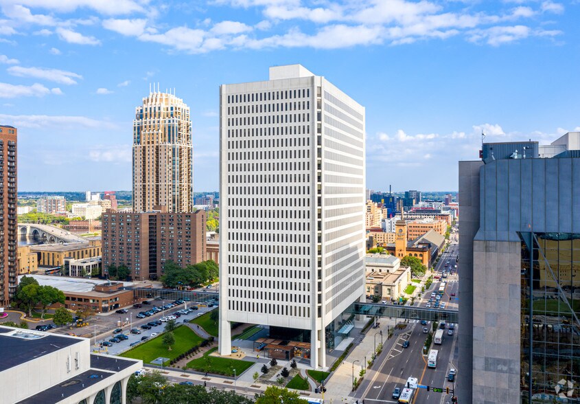 100 Washington Ave S, Minneapolis, MN for lease - Building Photo - Image 1 of 1
