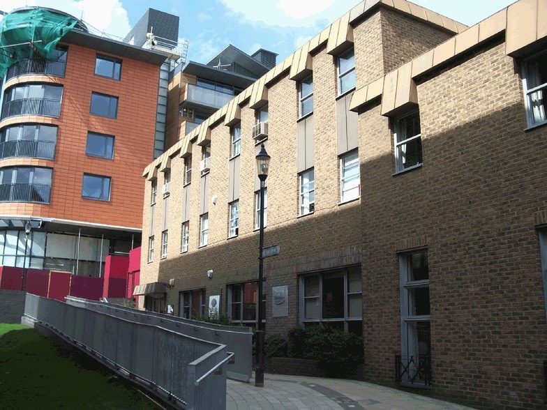 St Marys Walk, Maidenhead for lease - Building Photo - Image 3 of 8