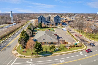 12960 Troupe St, Woodbridge, VA à louer Photo intérieure- Image 2 de 42