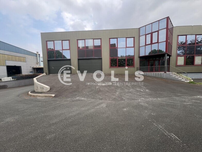 Flex dans Créteil à louer - Photo du bâtiment - Image 1 de 19