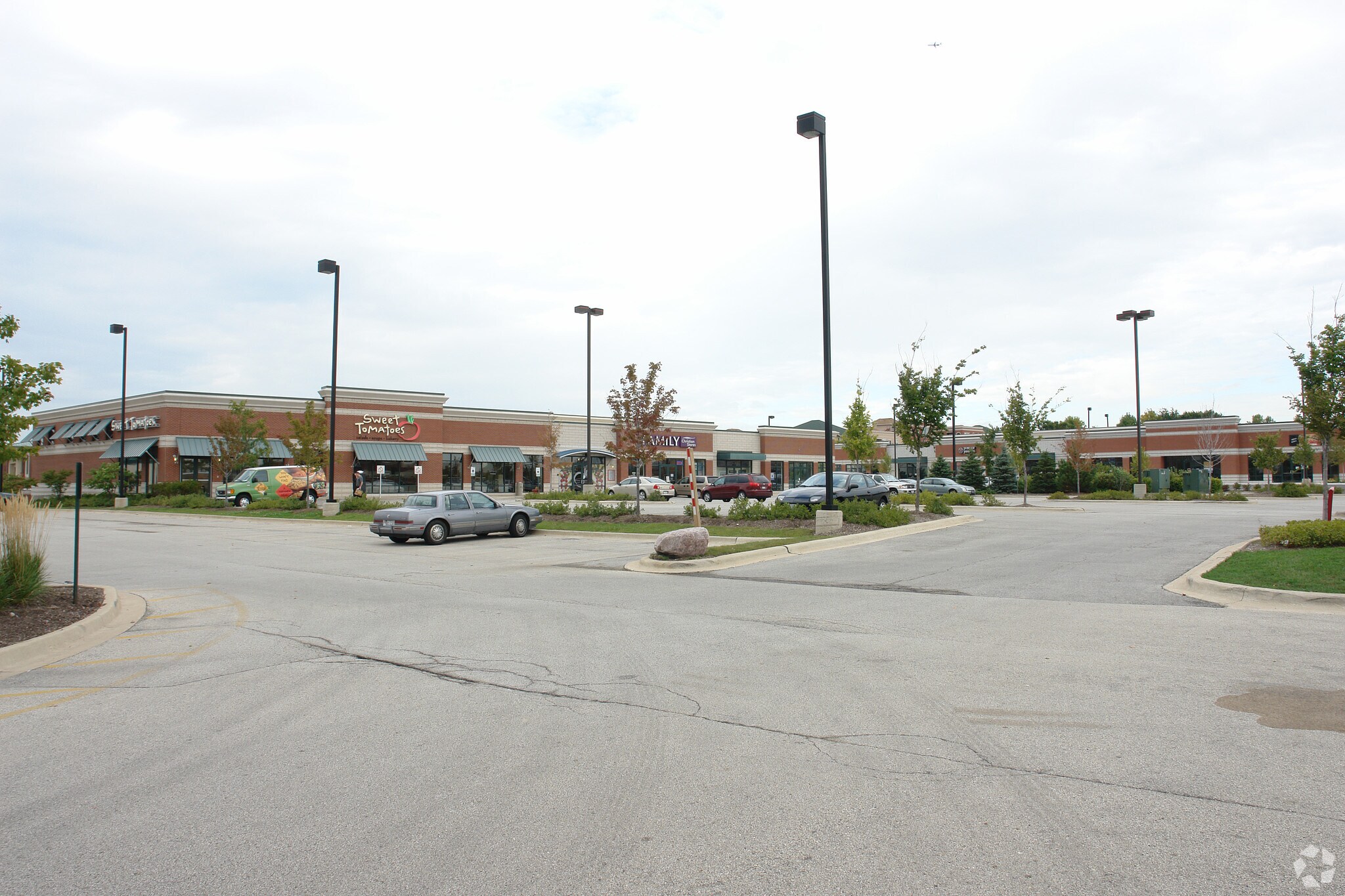 2770-2860 S Highland Ave, Lombard, IL à louer Photo principale- Image 1 de 11
