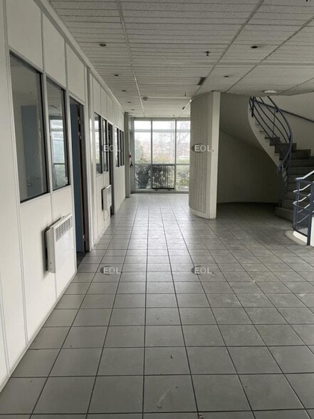 Industrial in Gennevilliers for lease - Interior Photo - Image 3 of 4