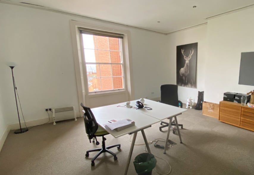 9 Parade, Leamington Spa à vendre - Photo intérieure - Image 2 de 16