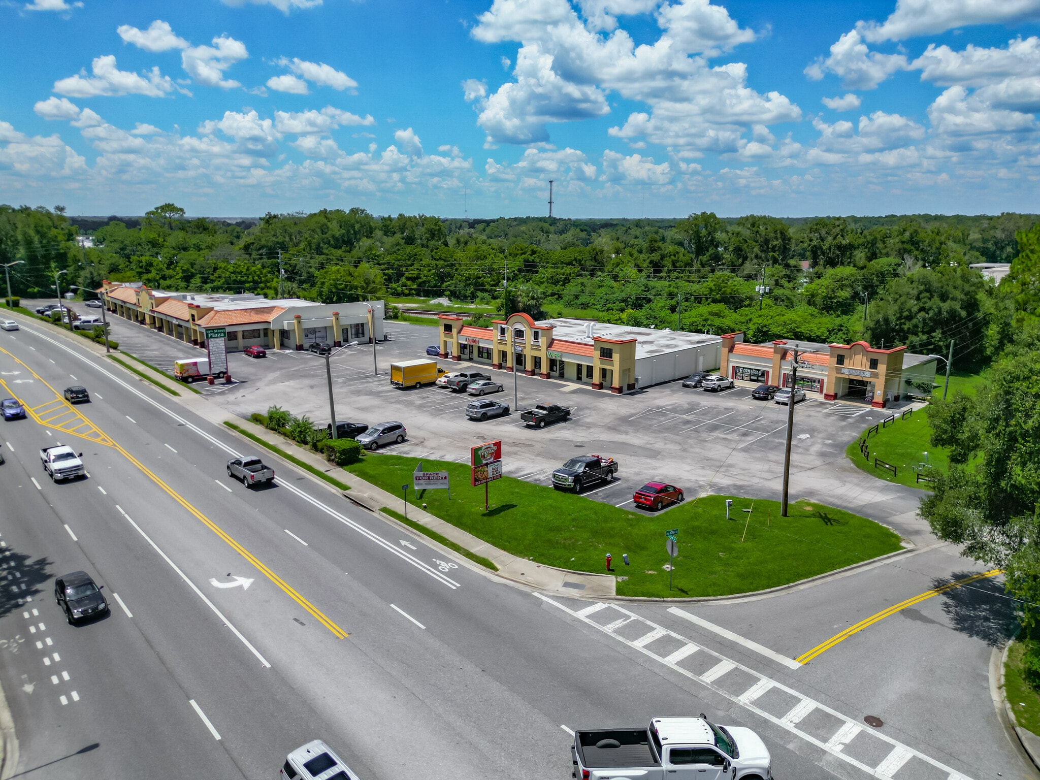 1007-1029 NE 14th St, Ocala, FL for lease Primary Photo- Image 1 of 7