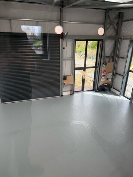 New Rd, Highley à louer - Photo du bâtiment - Image 3 de 8