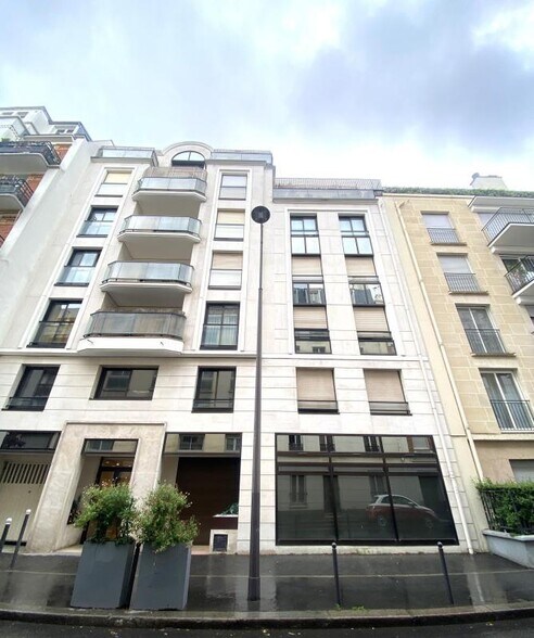 Commerce de détail dans Paris à vendre - Photo du bâtiment - Image 1 de 4