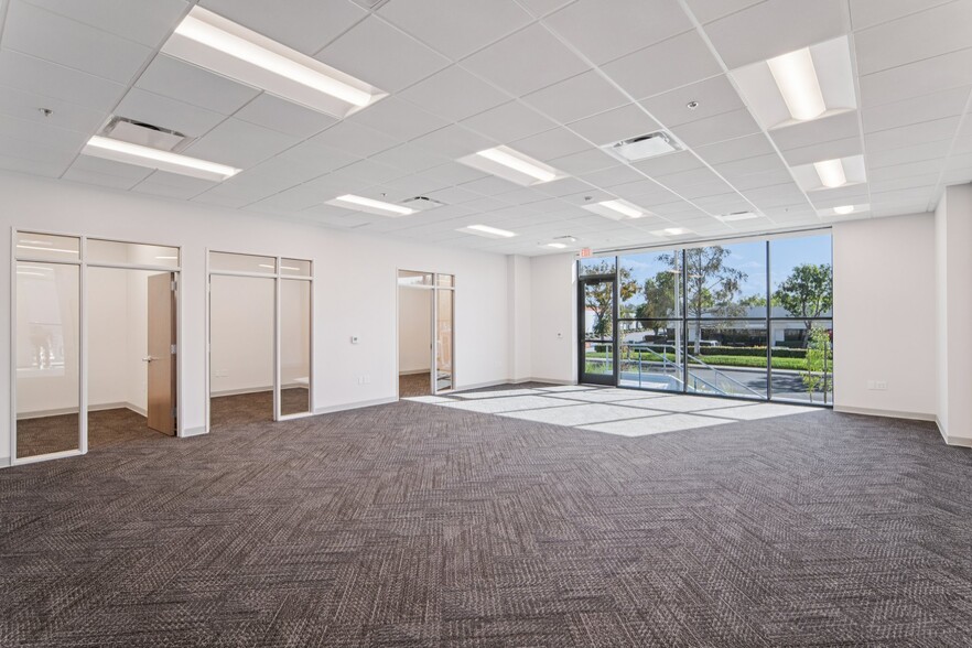 23 Hughes, Irvine, CA à vendre - Photo du bâtiment - Image 2 de 8