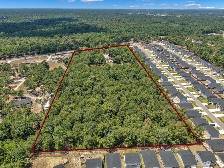 10173 Crockett Martin Rd, Conroe, TX à vendre - Photo du bâtiment - Image 2 de 22