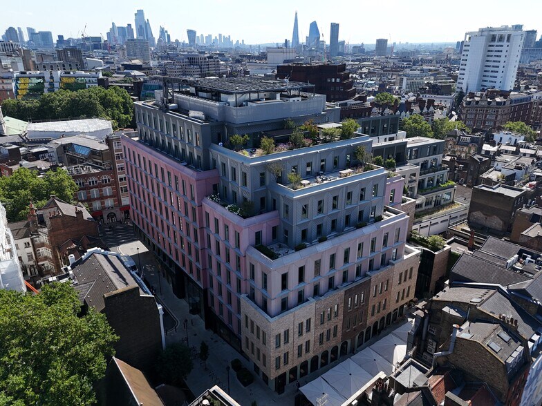 113-119 Charing Cross Rd, London for lease - Building Photo - Image 2 of 7