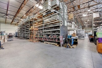 2365 Railroad St, Corona, CA for lease Interior Photo- Image 2 of 4