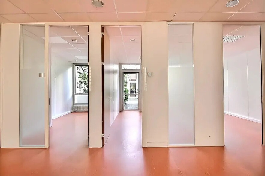 6-8 Rue Eugène Oudiné, Paris à louer - Photo intérieure - Image 3 de 9