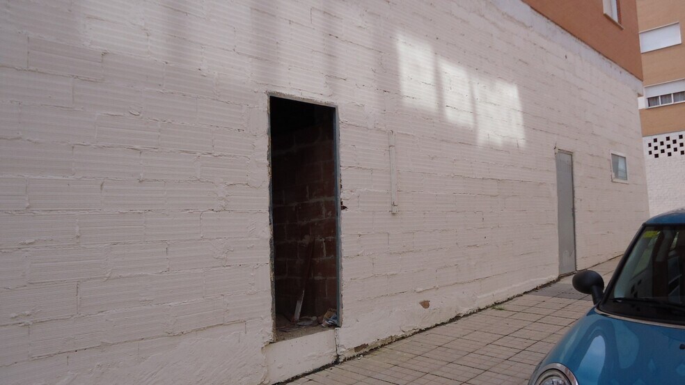 Commerce de détail dans Cáceres, Cáceres à louer - Photo du bâtiment - Image 1 de 10