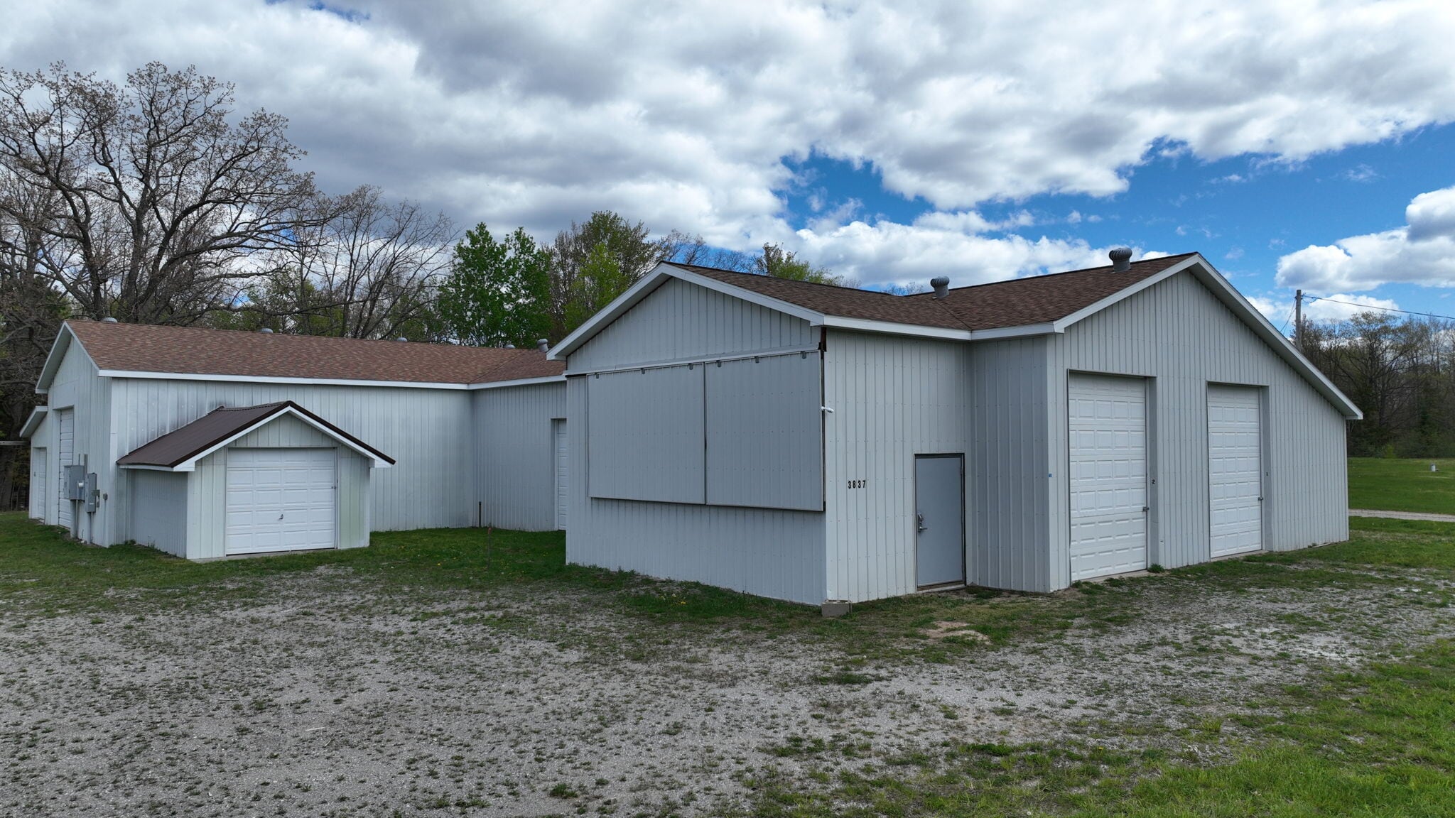 3837 Sage Lake Rd, Lupton, MI for sale Primary Photo- Image 1 of 55
