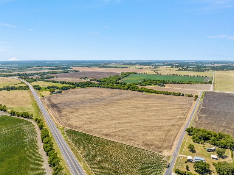 TBD +/- 12.5 Acres T M West Parkway West TX 76691, West, TX à vendre - Photo du bâtiment - Image 2 de 9