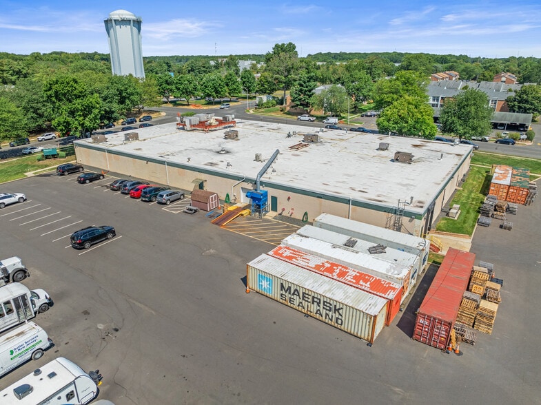 55 Lake Dr, East Windsor, NJ for sale - Building Photo - Image 3 of 5