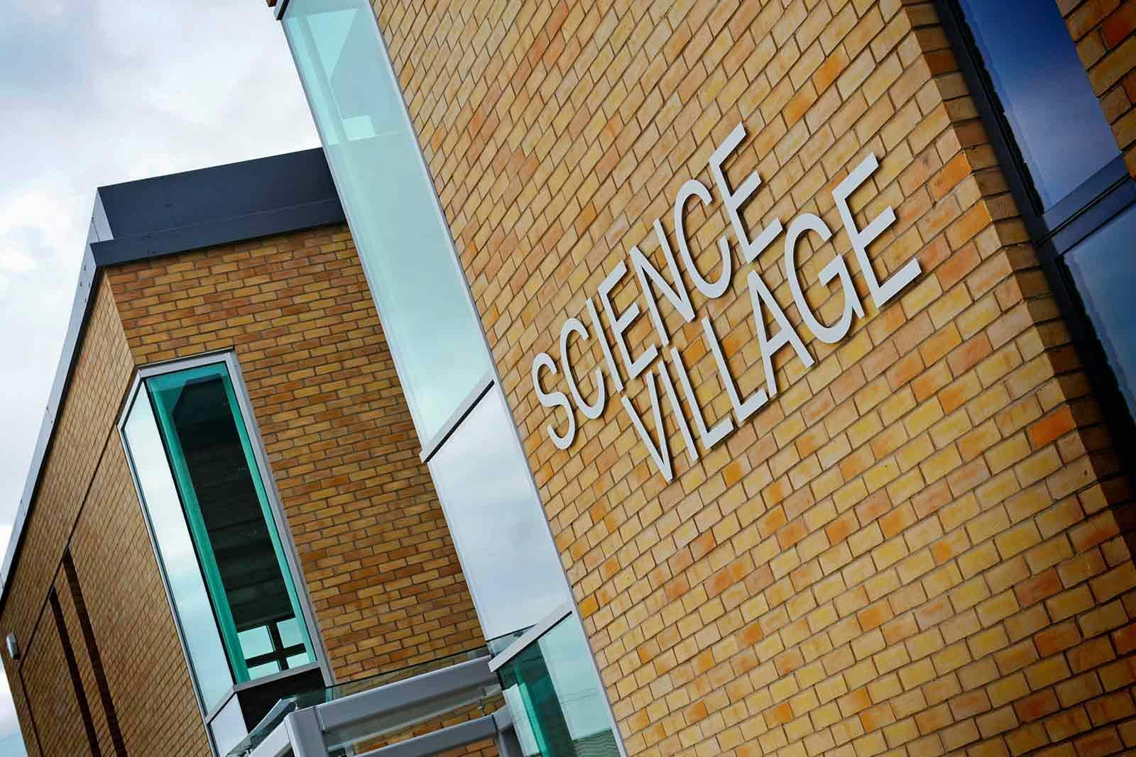 Chesterford Park, Little Chesterford à louer Photo du bâtiment- Image 1 de 8