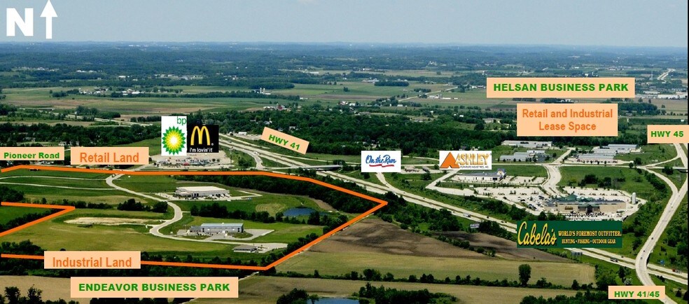 Venture Cir, Richfield, WI à vendre - Photo du bâtiment - Image 1 de 6