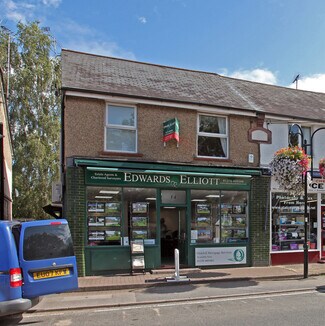 Plus de détails pour 14 Updown Hill, Windlesham - Commerce de détail à louer