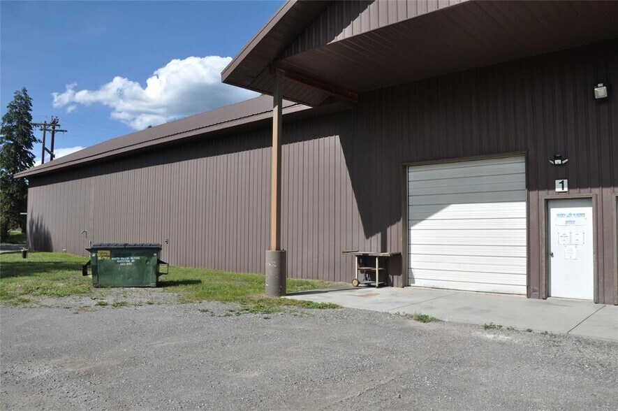 6065 - 6073 US Highway 93, Olney, MT à vendre - Photo du bâtiment - Image 2 de 20