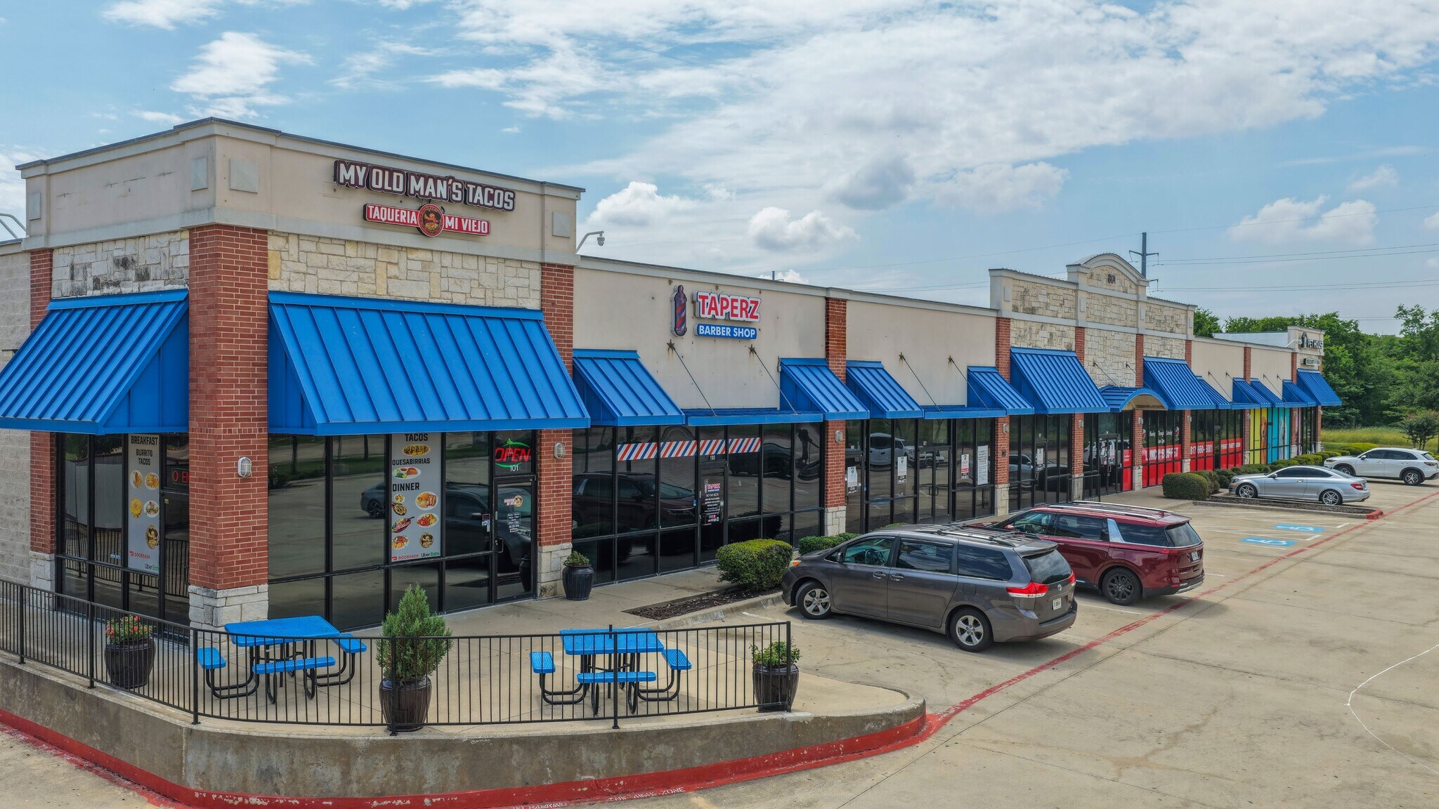 801 S Main St, Keller, TX à louer Photo du bâtiment- Image 1 de 9