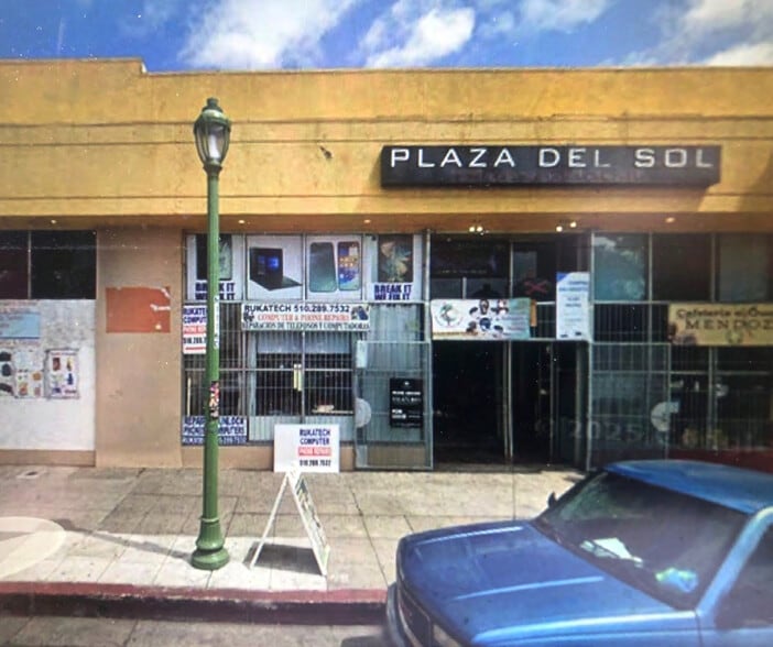 4030-4064 International Blvd, Oakland, CA for lease - Building Photo - Image 1 of 1