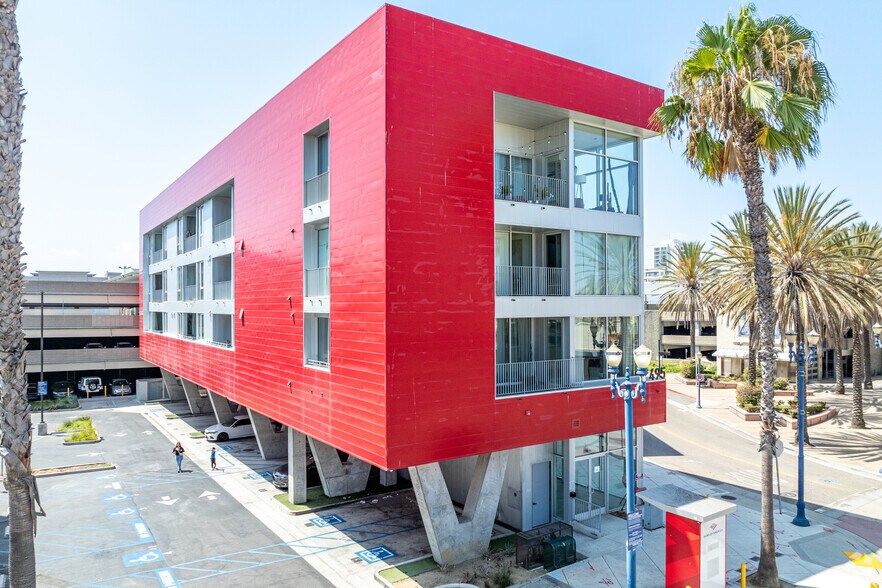 495 N Promenade, Long Beach, CA à louer - Photo du bâtiment - Image 2 de 6