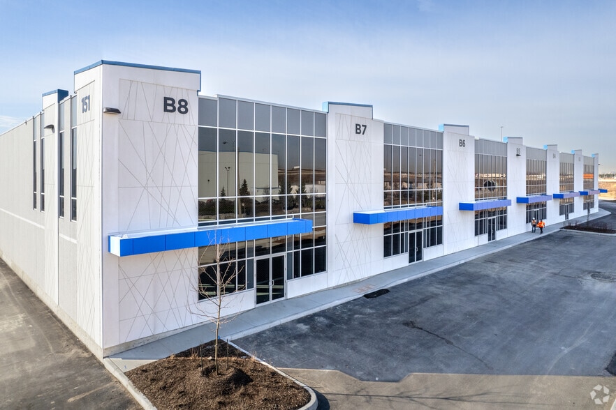 151 Steinway Blvd, Toronto, ON for lease - Primary Photo - Image 1 of 3