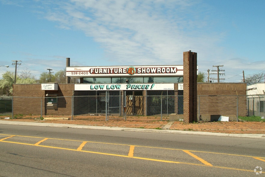 11511 Kelly Rd, Detroit, MI for sale - Building Photo - Image 3 of 4