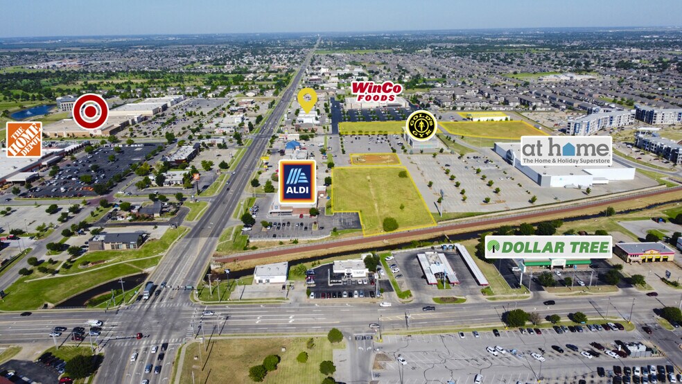 Royal Rock Retail Land Development portefeuille de 4 propriétés à vendre sur LoopNet.ca - Photo du bâtiment - Image 2 de 8