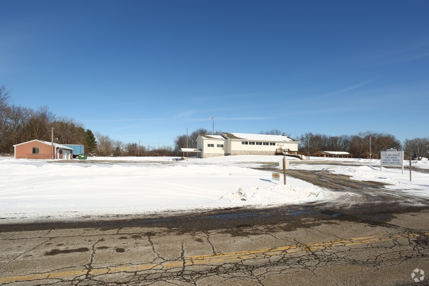 4065 E Pierson Rd, Flint, MI for sale - Building Photo - Image 3 of 5