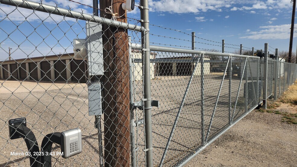 5702 TX-349, Midland, TX à vendre - Photo du bâtiment - Image 3 de 61